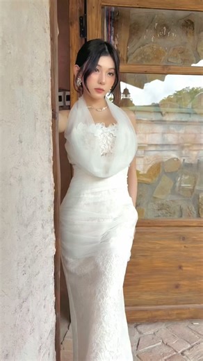 12 reactions | 퐀퐍퐍퐀 퐃퐑퐄퐒퐒. Timeless elegance with a touch of modern style. A perfect choice for your special day. | Krissy.official | Facebook