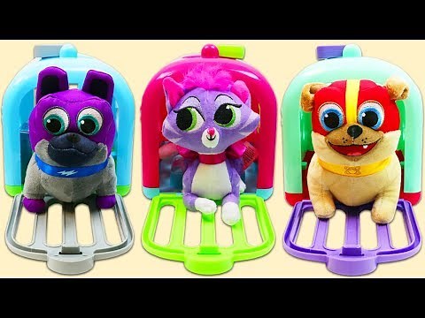 Puppy Dog Pals Captain Rolly, Bark Knight, Hissy Superhero Pups!