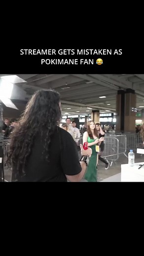 Pokimane and Esfand Meet at TwitchCon | Funny Encounter