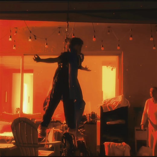 Barb dying☹️☹️😢😢😢😢 #strangerthingsedit #strangerthings #strangerthings4 #strangerthings5 #strangerdangerthings