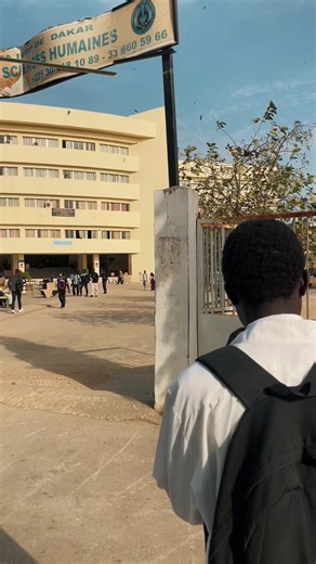 🎓 De l’université à l’entrepreneuriat. Comme beaucoup d’étudiants, nous avions des rêves, des doutes et beaucoup de questions sur l’avenir. Les bancs de l’université nous ont appris la théorie… mais très vite, nous avons compris qu’il fallait aussi passer à l’action. Alors un jour, nous avons pris une décision : ne plus seulement apprendre… mais créer. C’est ainsi qu’est née notre envie d’entreprendre. Avec peu de moyens, mais avec une vision claire : construire quelque chose de grand et inspir