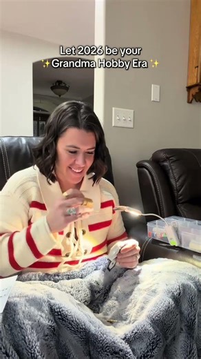 Hi, I’m Chelsea, your crafty BFF! I love to share my projects, tips, tricks and fun tools for all