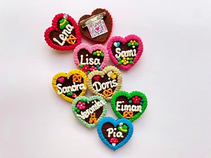 Personalisiertes Filzherz für Kinder & Baby | Mini Herz Anstecker mit Wunschtext | Kinderwagen, Babyschale, Kindersitz, Trachten ca. 3x3 cm - Etsy.de