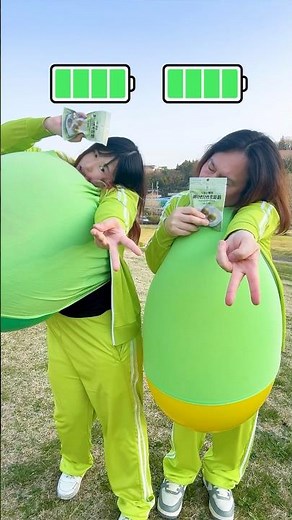 ほんmoneyわかんのでskrrrrr Balloon Popping Dance Challenge 巨大風船服の中で膨らませて踊ってみた #Shorts #ケン子 #カリカリ梅