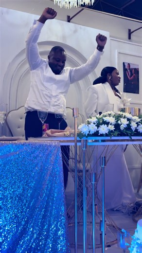 Wedding Party Highlights: Fun Moments and Dancing