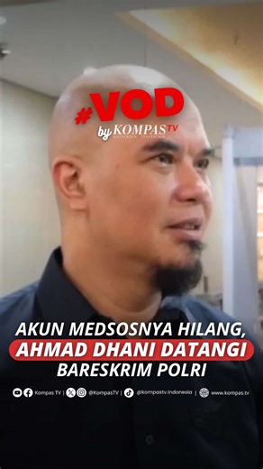 AKUN MEDSOSNYA HILANG, AHMAD DHANI DATANGI BARESKRIM POLRI Musisi sekaligus anggota DPR RI, Ahmad Dhani, mendatangi Bareskrim Polri untuk melakukan konsultasi terkait hilangnya akun media sosial miliknya. Didampingi kuasa hukum, Ahmad Dhani tiba di kantor Bareskrim Mabes Polri di Jalan Trunojoyo, Jakarta Selatan, pada Senin (4/5) siang. Kedatangannya bertujuan untuk berkonsultasi dengan pihak kepolisian siber terkait akun atau unggahan media sosialnya yang hilang. Dari hasil konsultasi tersebut,