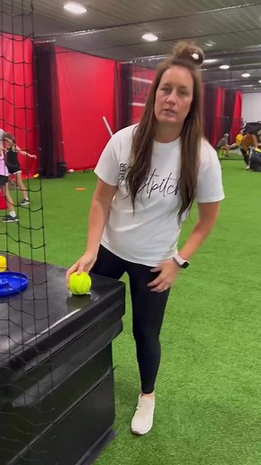 93K views · 351 reactions | drop drop curve combo Let’s feel that seam rip . Learn to master your pitches and gain speed !! Train with us and hundreds of others in our online academy link in bio | Foster Fastpitch | Facebook