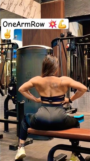 #OneArmRow#backworkout #bollywood #music #dumbbellrowformtutorial💪
