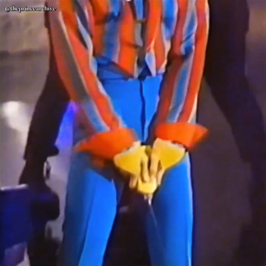 O(+> on Instagram: "“I don’t need psychoanalysis from a journalist, nor criticism of my music from someone who isn’t a musician. That’s why I don’t do book reviews.” — 𝗣𝗿𝗶𝗻𝗰𝗲 (The Dallas Morning News, 1997) 📽: In February 1993, 𝗣𝗿𝗶𝗻𝗰𝗲 appeared on The Arsenio Hall Show and burned a review by Jon Bream of the Minneapolis Star Tribune about his Symbol album. Titled “Prince Album Is a Royal Disapp