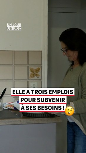 117K views · 1K reactions | En attendant d'obtenir son diplôme d'assistante maternelle, Annabelle doit multiplier les emplois pour s'en sortir. Auxiliaire de vie, cuisinière et nounou, elle travaille à un rythme effréné. « Plusieurs emplois pour vivre mieux »  #UnJourUnDoc, du lundi au vendredi à partir de 13:40 sur M6 | M6 Mag | Facebook