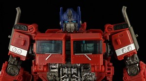 Transfomers Studio Series SS-38 Optimus Prime Transformation Sequence. Thanks to our TCP Family member, peolesdru | The Chosen Prime