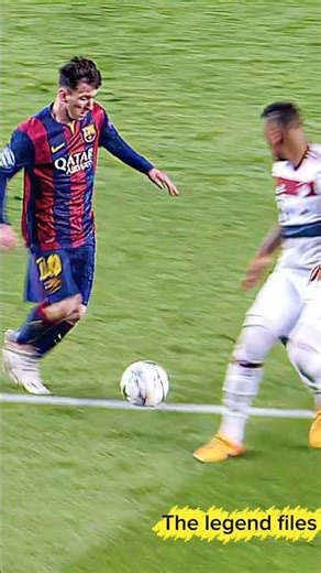 The Moment Messi Sent Boateng To Sleep 😴🔥 | Iconic Goals
