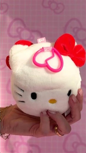 LOL Surprise Hello Kitty® Λούτρινο Διπλή Έκπληξη