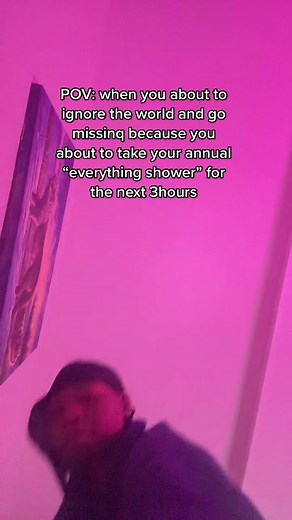 MS LADY KNOW THEM EVERYTHING SHOWERS TAKE UP TOO MUCH TIME 😭😭😭😭😭😭😭😭😩 SHE MIGHT GO MISSIN FOR THE WHOLE DAY OR YEAR JUST TRYNA DO IT..LIKE BRO IT AINT JUST NO REGGULAR SHOWER…THIS THE SHOWER THAT CLEANSE YA SOUL & MIND AND RESET YOU BACK TO 100% 😂😂😂😂😂 MF NEED FACE WASH , SHAMPOO , CONDITIONER, PLAYLIST , HAIR BRUSH , CANDLES , LISTEN MAANNN THIS SHOWER RIGHT HERE BE THE REASON YOU SLEEP IN 2.5 INSTEAD OF STAYING UP ALL NIGHT SCROLLING ON INSTAGRAM AND TIKTOK TILL 4 AM😂😂😂😂😂😂😂T