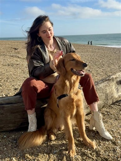 Hi 👋 It’s been a year since I made my booktok and think it’s finally time I introduce myself (and Burns)! I’m Maddie, from Charleston, South Carolina but move a lot because my husband is in the Navy. I’m a dancing, wine-loving, theatre nerd who (obviously) loves to read! I mostly read dark academia, YA, romance, and any and every kind of fantasy. Giving people book suggestions is my all-time favorite thing to do! Anyways, it’s a pleasure to meet you. I hope you like it here 💛✨🤗 #meetthebookto