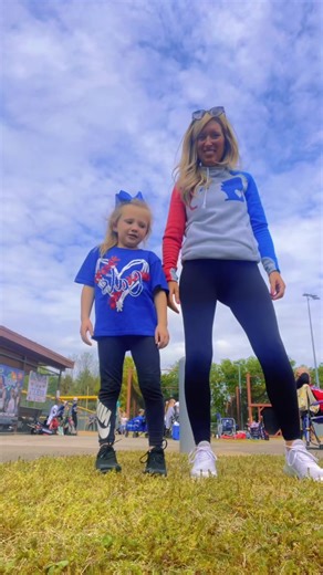 kellyphillips210 (@kellyphillips210)’s videos with Bounce When She Walk - Ohboyprince