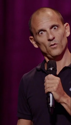 Shaking Wine #wine #pouringwine #mix #mixing #chunkybits #drinkingwine #carlbarron