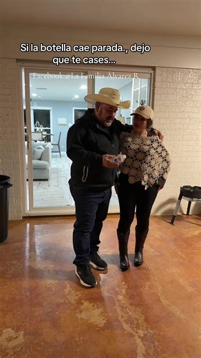 Así nomas! Si la botella cae parada., dejo que te cases! #celos #papaehija #familia #novios #fyp