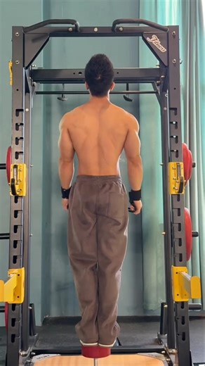 Pull-up row back training pull-up practical auxiliary hook! #shorts #edit #song #fitness #pullups