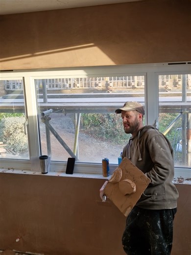 Hilarious Dub Fail in Plastering with Reactions