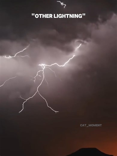 The Lightning That Defies Physics ⚡💀