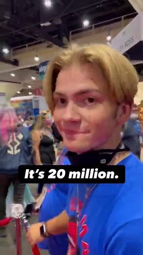 $20 million dollar Infinity Gauntlet made with real gold and gems SDCC’s most expensive prop display