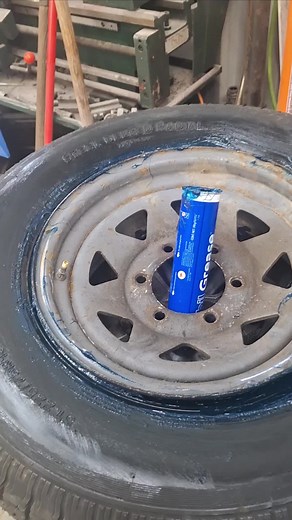 How to Seal Tire Bead with Grease Hack