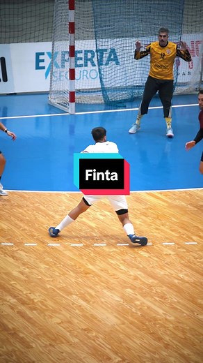 Hermosa finta 🤩🔥 #Handball #Balonmano