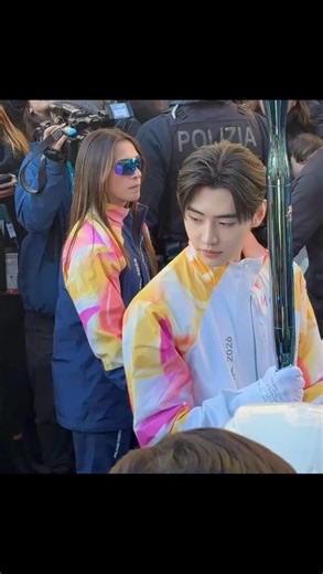 SUNGHOON during the passing of the Olympic Torch at the 2026 Milano-Cortina Winter Olympics ctto HOONLYMPICS CONQUERS FLAME #parksunghoon #SUNGHOONx2026Olympics #성훈x2026동계올림픽 #sunghoon #enhypensunghoon | Ghela Park - Sim