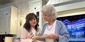 Paula Deen visits with fans at Pigeon Forge restaurant