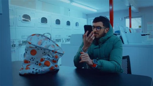 @sifou.jpeg on Instagram: "Un court-métrage sur le hasard… ou peut-être sur tout sauf le hasard. Written & Directed By Seif Oukhlif Son : @azouziwissem Image : @staaaar_sky Acteurs : @laz_lifestyle_official - Zin eddine Benguezzou Color grading : @frkfilmss Montage : Seif Oukhlif Projet scolaire pour le programme de Production télévisuelle HD de La Cité à Ottawa @prod_televisuelle_lacite Écrit, tourné et monté en 24 heures dans le cadre d’un défi"