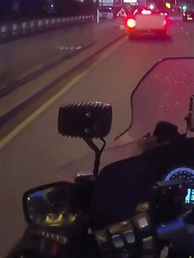 High-Speed Police Chase Involving Banned Driver