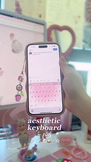 Customize Your iPhone Keyboard with Facemoji Keyboard
