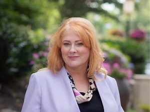 Saundra Davis Enters At-Large School Board Race In Fairfax County