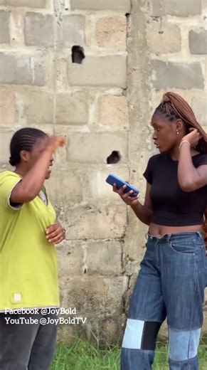 This young girl has a strang£ problem #tik_tok #tiktoker #travel #voiceeffects #viralvideos #tranding #treanding #trends #100k #1millionaudition #prankwars #pr #news #nollywoodmovies #watch #watchtime #you ##prayer #views #view