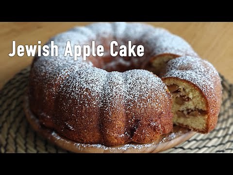 Traditional Jewish Apple Cake | Moist and Flavorful Recipe!