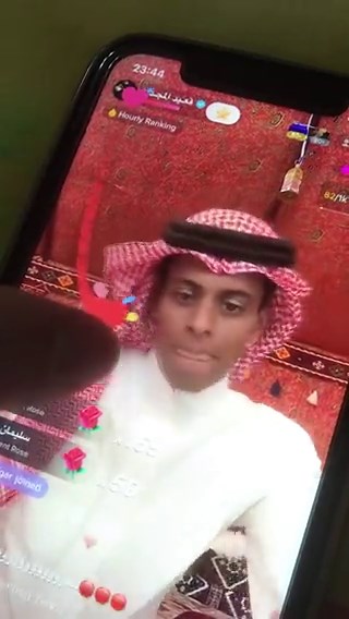 كذا يتم التكبيس… وأنا كنت أحسبهم معجبين