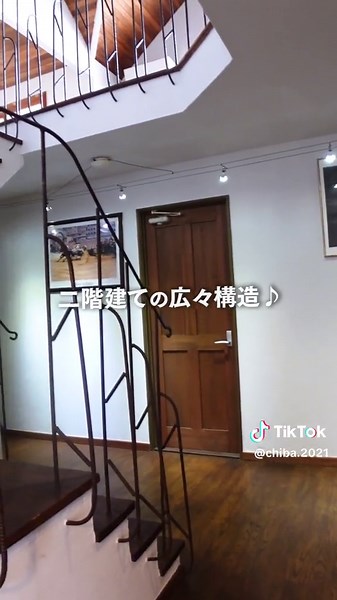 【館山】15人まで泊まれる格安の貸別荘♪ 『Sea state』館山』 📍館山駅から車で13分 海まで5秒！格安で泊まれる貸別荘♪ 1棟貸しで39,600円～ 4人で泊まれば1人11,500円 ※清掃費6,600円も含む バーベキューの設備は全て揃っており、 海の香りと満点の星空の下でワイワイ楽しむのも最高♪ ★BBQ設備★ BBQグリル 網 炭 トング 屋外テーブル 椅子 ★室内設備★ エアコン 洗濯機 冷蔵庫 テレビ 電子レンジ 炊飯器 テレビ トイレ ガス … LPGガス Wi-Fi…光回線 ★キッチン 調理器具★ 鍋 フライパン 包丁 まな板 菜箸 木ベラ お玉 フライ返し ボウル・ザル お皿 お椀 茶碗 コップ 箸 スプーン フォーク ★アメニティ★ シャンプー リンス ボディソープ ドライヤー 不織布タオル さらにオーナーのご厚意でクーポン予約をした方は宿泊費20%OFFに！ 【クーポンコード】 千葉グルメ割 【対象施設】 Sea statae 館山、Leaf Garden 館山、Tree Club ウッドハウス、ガレナ館山、EMI HOUSE鴨川 【対象期限】 2024