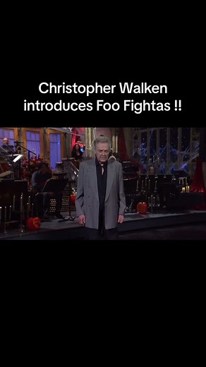 IM SO HAPPY RN || #christopherwalken #christopherwalkendance #foofighters #davegrohl #foofighterslive #snl #saturdaynightlive #davegrohlsscooter #snlskits #foryoupage #fyp #trending #livetv #natebargatze