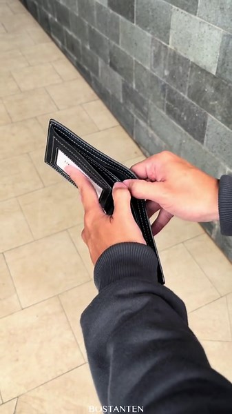 Bostanten Techno Wallet: Modern Style for Essentials