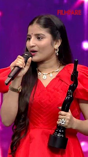 16M views · 349K reactions | Hooked! #IndravathiChauhan crooned as she won the trophy for Best Playback Singer (Female) - Telugu for #OoAntava from #PushpaTheRisePart1 at the 67th #ParleFilmfareAwardsSouth 2022. #FilmfareAwardsSouth #FilmfareAwards #FilmfareOnReels #ReelsOnFilmfare | Filmfare | Facebook