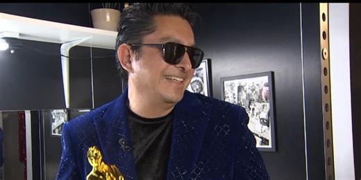 Mexican illusionist wins top magic honor in Las Vegas