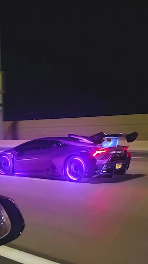 Lamborghini Huracán Super Trofeo con Luces Neón