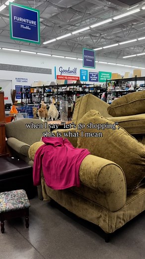 little DIY projects over the weekend >>> I love how much character this little, vintage still has added to my kitchen 🫶🏼 follow and comment ‘STOOL’ below, and I’ll send the product links straight to your inbox! Or, click the link in my bio and select ‘Amazon Storefront’ 🥰 #diyproject #beforeandafter #thriftedstyle | adiba aka deebs | furniture flips, thrifts, & home diys