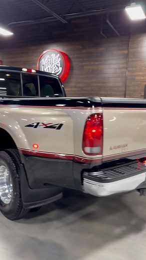 Pristine 1-owner LE 2001 Ford F350 LARIAT LE 7.3L Diesel Only 68k miles! Rust free 1-owner Front and rear captains😄 Nicest one you will find! $43,900 Text @nj_truck_king_scott 856-420-0787 | King of Cars & Trucks Inc.