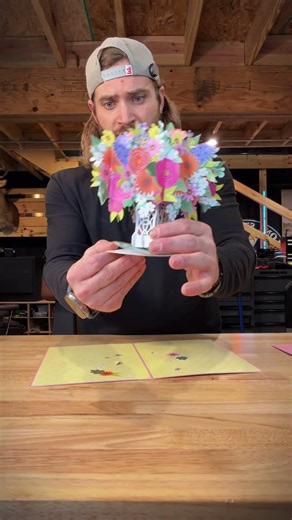 Pop Out bouquet card for Valentine’s Day