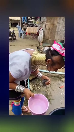 Thailand's Cayon Tribe Tradition: Neck Rings and Survival