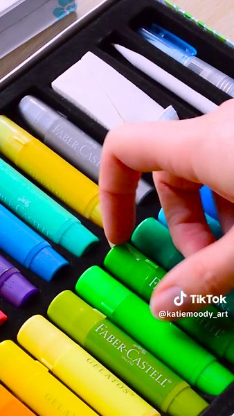 Exploring Faber-Castell Gelatos in Art Projects