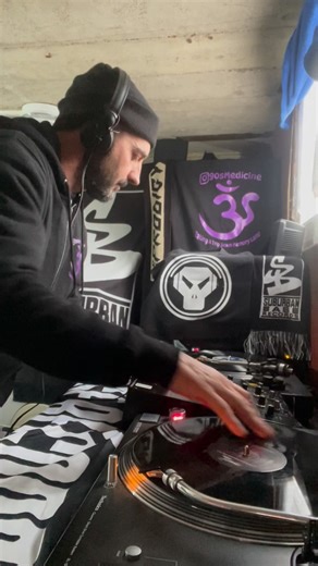 The rave page 🕉️☯️😊 on Instagram: "Rave Shed Session (part 21) In the mix with 2 massive piano anthems from yesteryear.. n-joi.. (anthem) & Alex Lee.. (take it) I hope you enjoy 🕉️ . . . #dj #djing #djlifestyle #inthemix #vinyl"