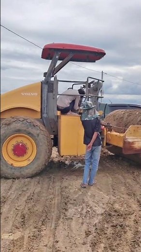 Volvo Construction Equipment in Action | Power and Precision